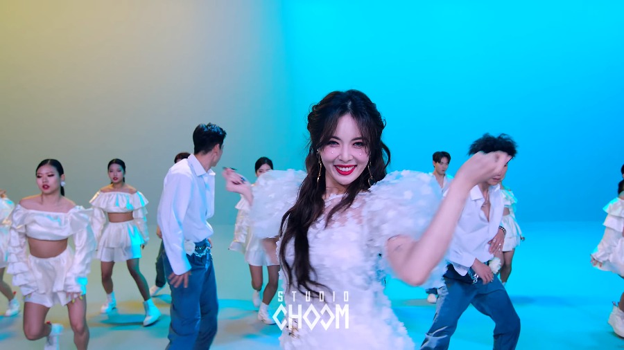 [4K] HyunA – FLOWER SHOWER [Studio CHOOM] (舞蹈版) (官方MV) [2160P 852M]