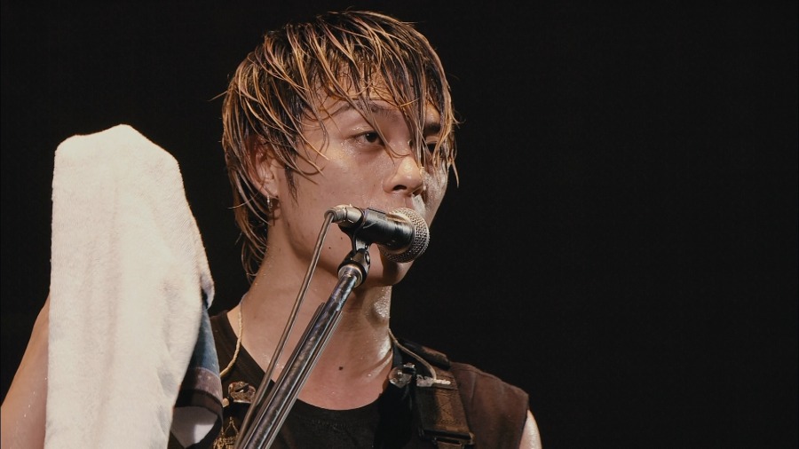 ONE OK ROCK – ONE OK ROCK 2015 35xxxv JAPAN TOUR LIVE & DOCUMENTARY (2016) 1080P蓝光原盘 [2BD BDISO 50.8G]Blu-ray、Blu-ray、摇滚演唱会、日本演唱会、蓝光演唱会8
