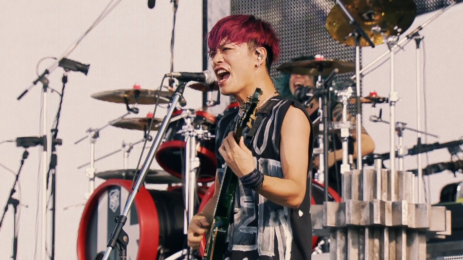 ONE OK ROCK ライブ映像作品 2013―2016 人生×君／Mighty Long Fall／35xxxv [DVD4枚セット] 届いた！ONE OK ROCK2016グッズ／懐かしの2013\u201c人生×君\u003d\u201d渋谷駅構内