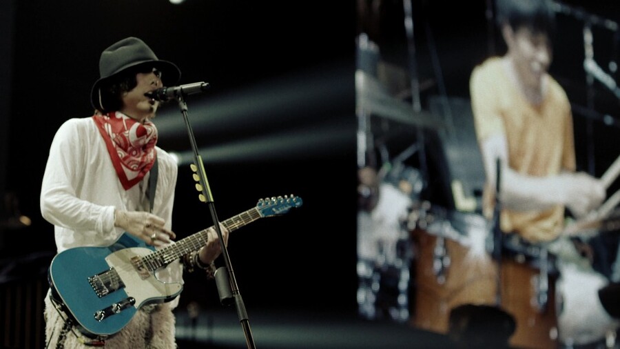 RADWIMPS – Live & Document 2014 ×と○と君と (2014) 1080P蓝光原盘 [BDMV 43.6G]Blu-ray、日本演唱会、蓝光演唱会6