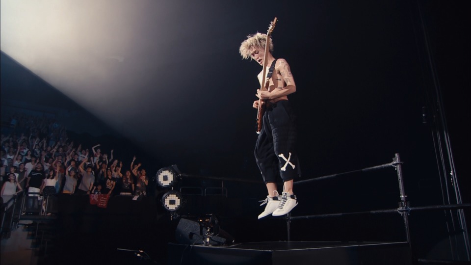 ONE OK ROCK 2015 “35xxxv&quot; JAPAN TOUR LIVE &amp; DOCUMENTARY [Blu-ray] lok26k6 Amazon.com: ONE OK ROCK 2015 “35xxxv