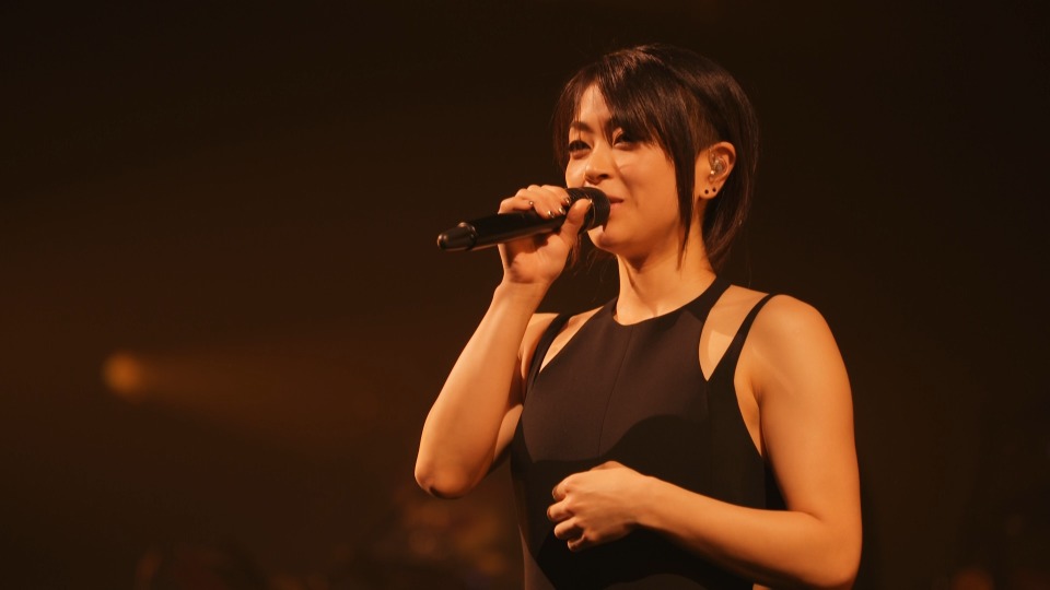 宇多田ヒカル – Hikaru Utada Laughter in the Dark Tour 2018 (2019) 1080P蓝光原盘 [BDISO 43.6G]Blu-ray、日本演唱会、蓝光演唱会4