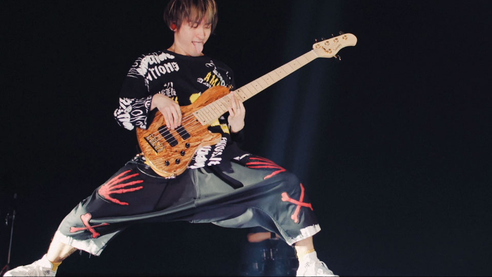 ONE OK ROCK – ONE OK ROCK 2018 AMBITIONS JAPAN DOME TOUR (2019) 1080P蓝光原盘 [BDISO 42.5G]Blu-ray、Blu-ray、摇滚演唱会、日本演唱会、蓝光演唱会8