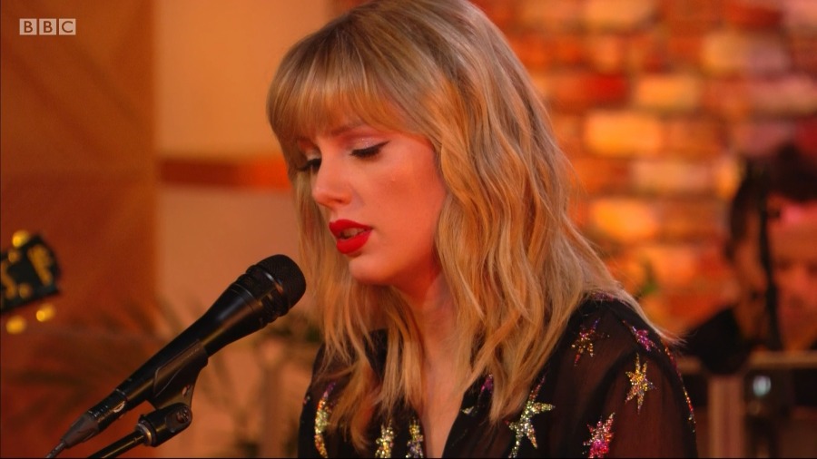 Taylor Swift – BBC Radio 1 Live Lounge 2019 [HDTV 1080P 3.19G]