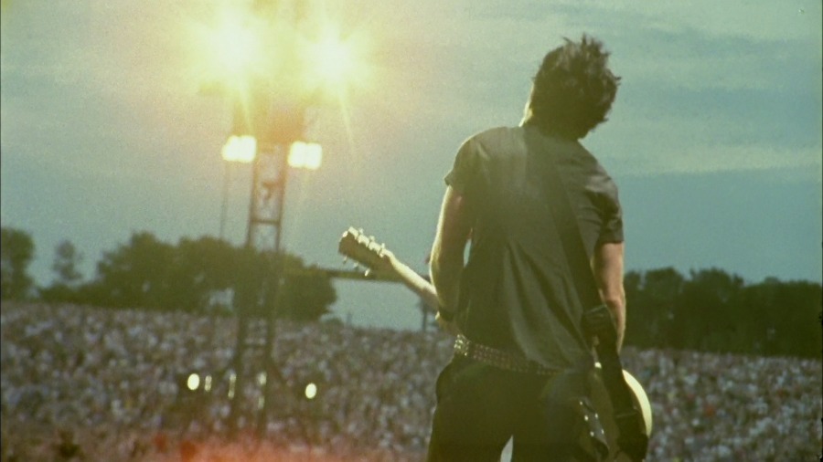 Green Day – Holiday (Live) [Blu-ray Cut 1080P 1.21G]
