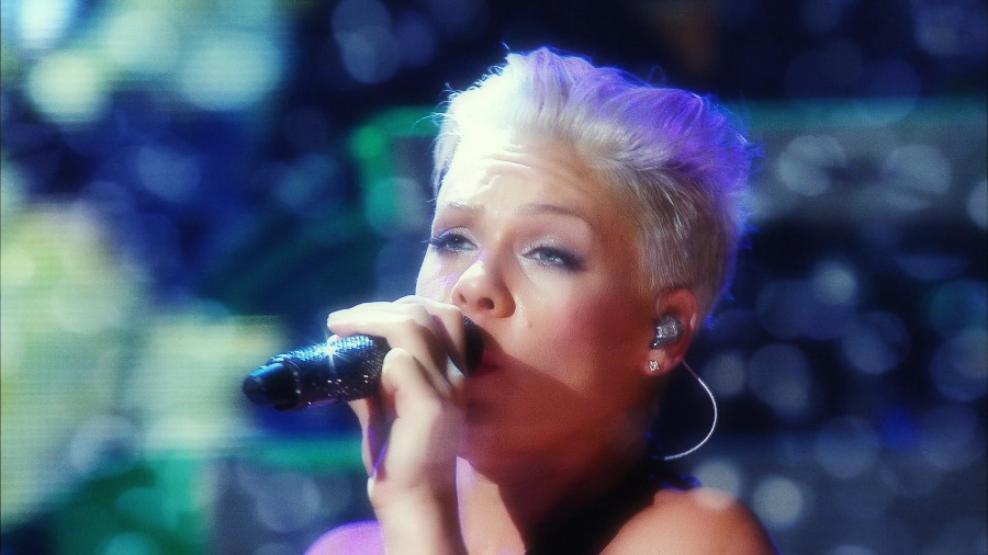 P!nk – Just Give Me A Reason (Live) [Blu-ray Cut 1080P 1.01G]