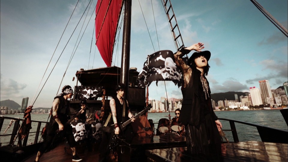 Vamps COMPLETE BOX GOLD DISC Edition他まとめ COMPLETE BOX –GOLD DISC Edition–[CD][+Blu-ray] - VAMPS