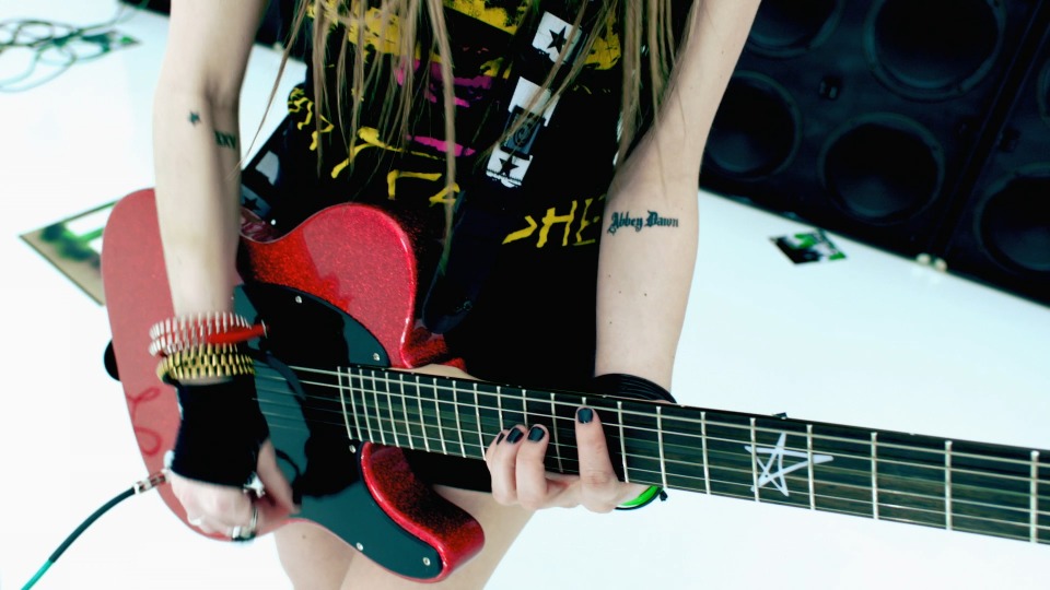 Avril Lavigne – Smile (官方MV) [Master] [1080P 441M]