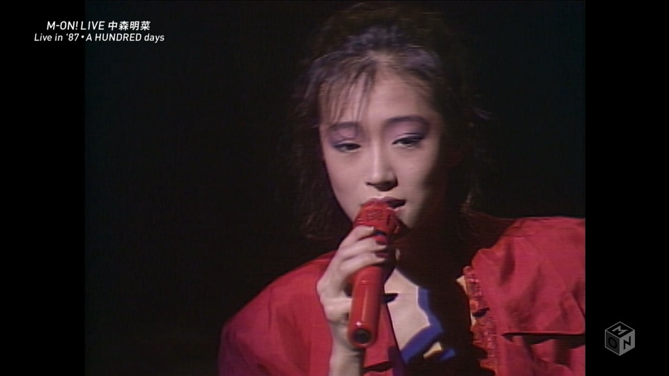 【中森明菜】Live in 87. A HUNDRED days  88年　2枚 Amazon.co.jp: Live in'87・A HUNDRED days [DVD] : 中森明菜: DVD
