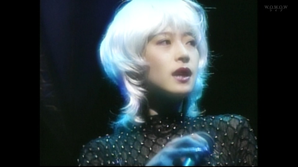 ☆貴重☆ 中森明菜 1995年 TRUE LIVE パンフレット ☆貴重☆ 中森明菜 1995年 TRUE LIVE パンフレット - メルカリ