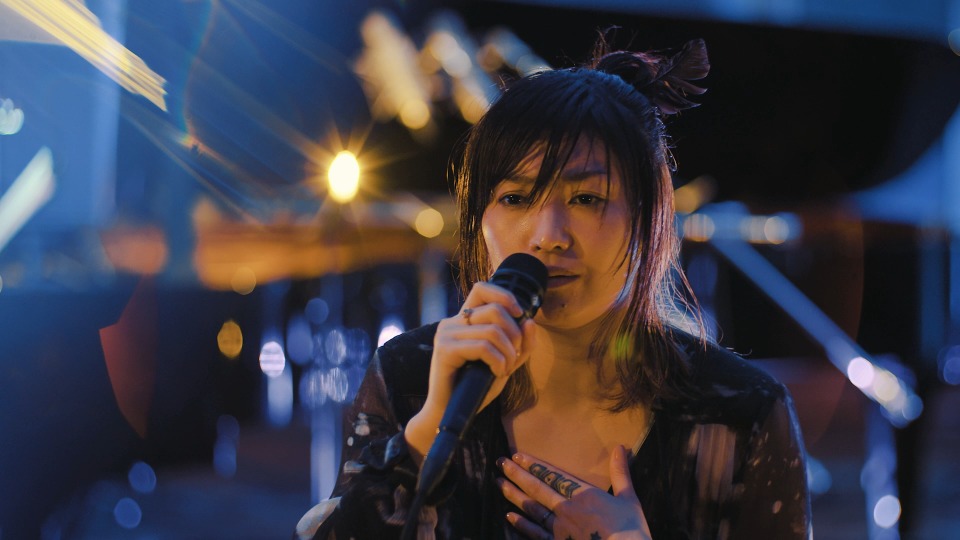鬼束千寻(鬼束ちひろ, Chihiro Onitsuka) – LIVE「SUBURBIA