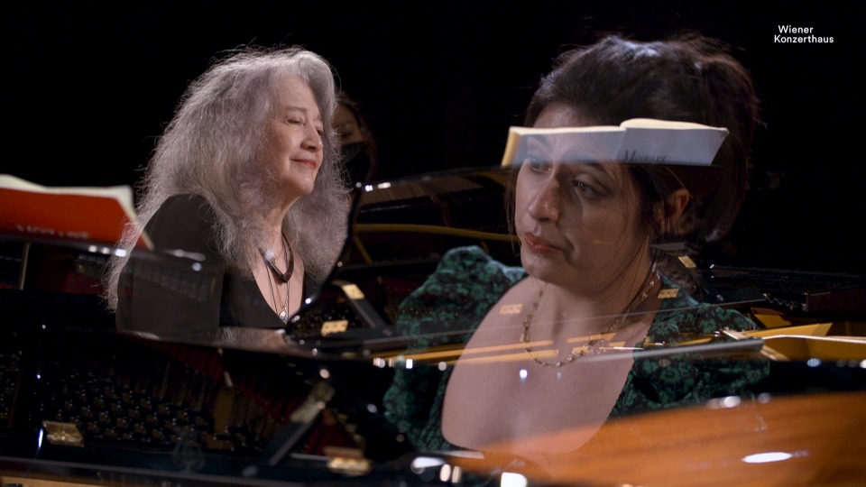 索菲帕西尼 阿格里奇 维也纳新年印象 Sophie Pacini & Martha Argerich – New Year′s Impressions From Vienna (2022) 1080P蓝光原盘 [BDMV 11.1G]Blu-ray、古典音乐会、蓝光演唱会8