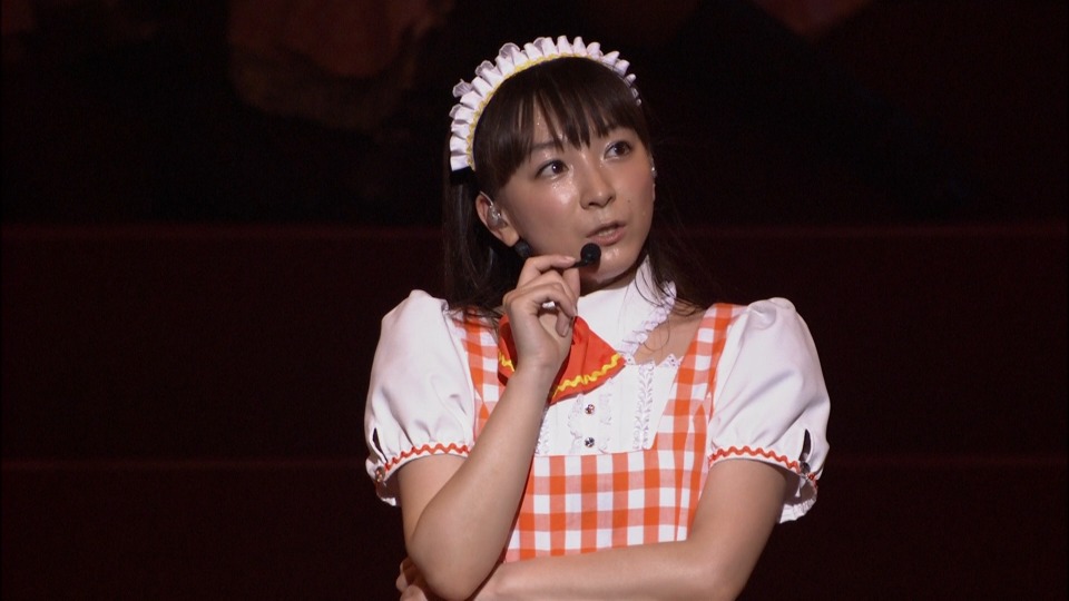 Amazon.co.jp: 堀江由衣をめぐる冒険2~武道館で舞踏会~Q&A [Blu