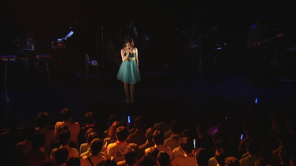 南里侑香 LIVE ON! 　赤坂BLITZ  2012.10.13 Full Collection [Blu-ray] Amazon.com: NANRI YUUKA LIVE ON! AKASAKA BLITZ 2012.10.13