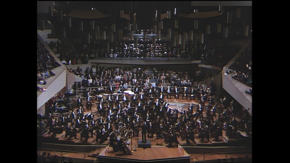 卡拉扬 – 1983柏林爱乐除夕音乐会 Herbert von Karajan & BPO – New Year′s Eve Concert 1983 (2022) 1080P蓝光原盘 [BDMV 16.3G]Blu-ray、古典音乐会、蓝光演唱会10