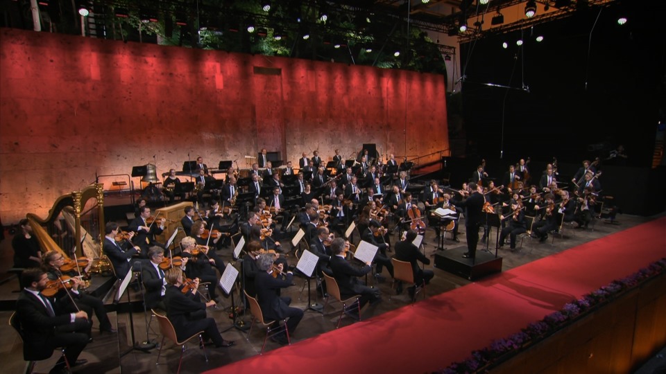 柏林森林音乐会 Waldbühne 2022 : Symphonic Pictures (Kirill Petrenko, Berliner Philharmoniker) (2022) 1080P蓝光原盘 [BDMV 20.7G]Blu-ray、古典音乐会、蓝光演唱会10