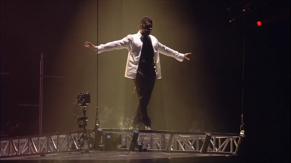 Usher 亚瑟小子 – OMG Tour Live From London (2011) 1080P蓝光原盘 [BDMV 23.2G]Blu-ray、欧美演唱会、蓝光演唱会10