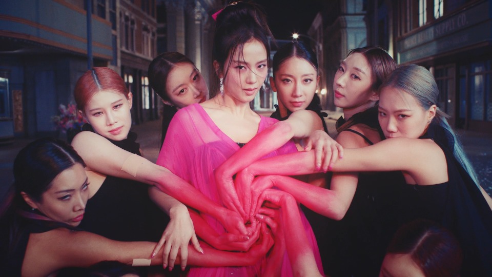 [4K] JISOO – Flower (无标版本 Clean Master) (官方MV) [2160P 1.3G]
