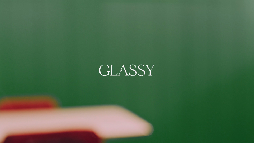 [4K] JO YURI – GLASSY (Bugs!) (官方MV) [2160P 1.17G]