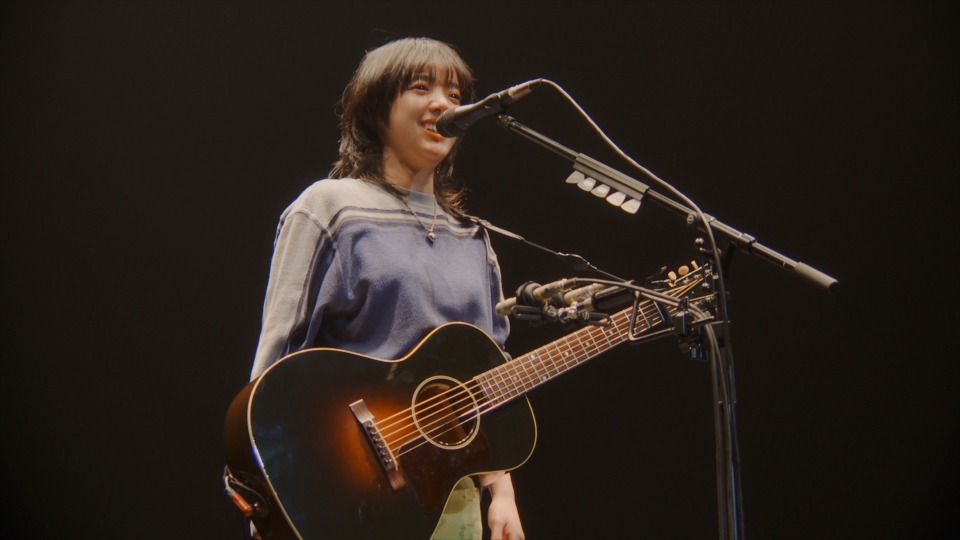爱缪 (あいみょん) – AIMYON 弾き語り TOUR 2021 傷と悪魔と恋を