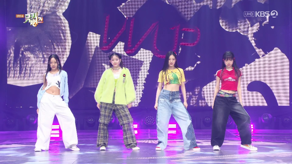 [4K60P] VVUP – Locked On (Music Bank KBS 20240412) [UHDTV 2160P 1.88G]