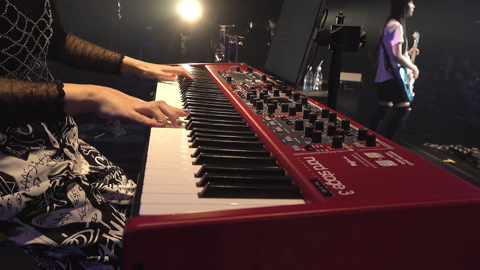 ガルクラ 3rd ONE-MAN LIVE 咆哮の奏 すばる特典カード Amazon.co.jp: 3rd ONE-MAN LIVE 